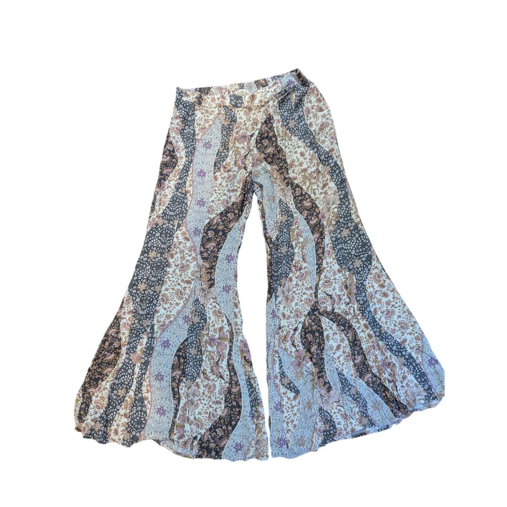 Illa Illa Boho Floral Wide Lef Flare Pants